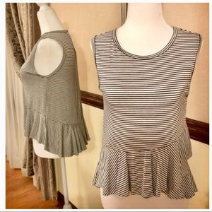 Aqua Ruffle sleeveless top size XS